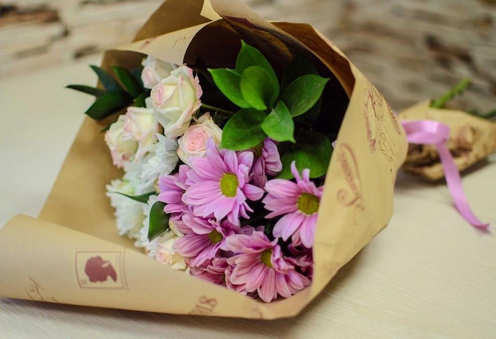 Букет цветов из: Розы и Хризантемы в Урени