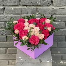 Цветочная композиция из Розы в коробке в Урени