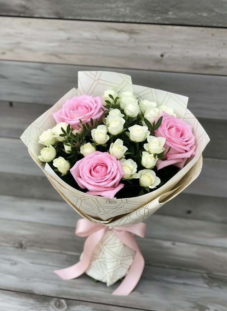 Букет цветов из: Розы в Урени