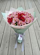Букет цветов из:  Альстромерии в Урени