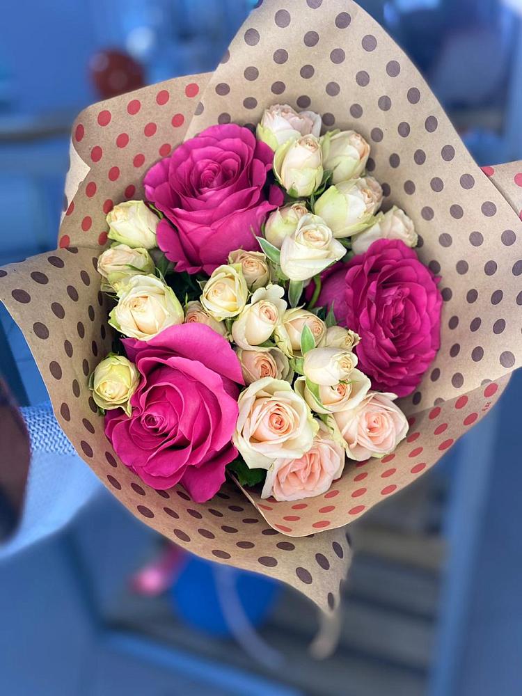 Букет цветов из: Розы в Урени