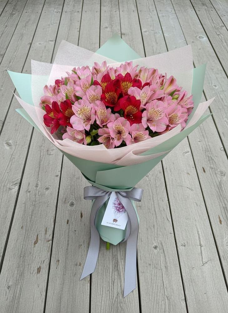 Букет цветов из: Альстромерии в Урени