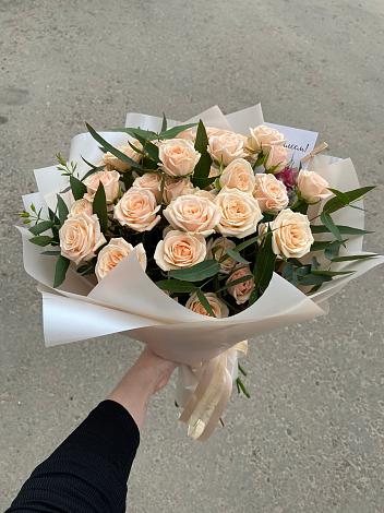 Букет Кремовые розы Латте в Урени