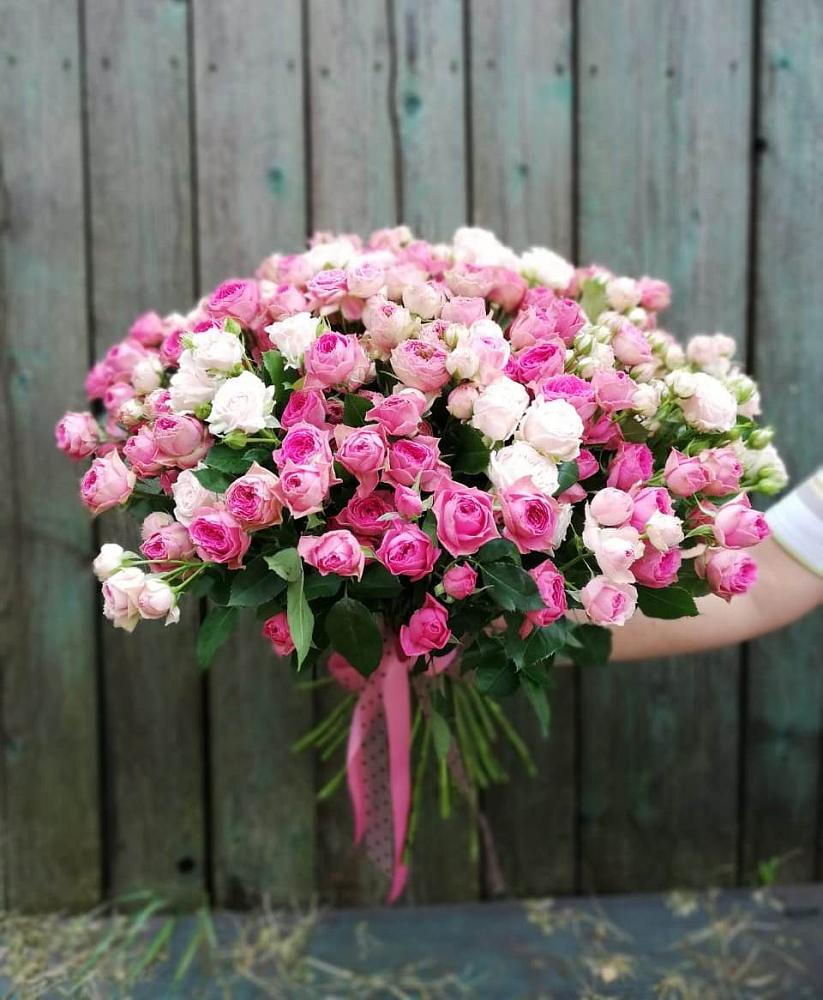 Букет Розовые кустовые розы Натали и Лав Лидия в Урени