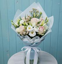 Букет цветов из:  Розы и Лизиантусы в Урени