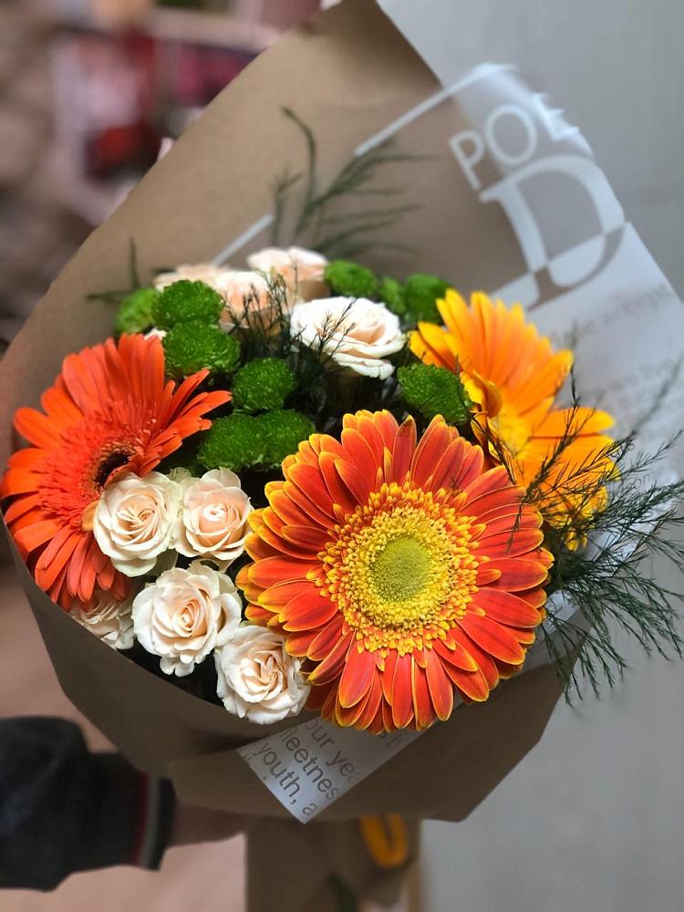 Букет цветов из: Герберы, Хризантемы и Розы в Урени