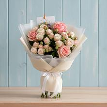 Букет цветов из:  Розы в Урени
