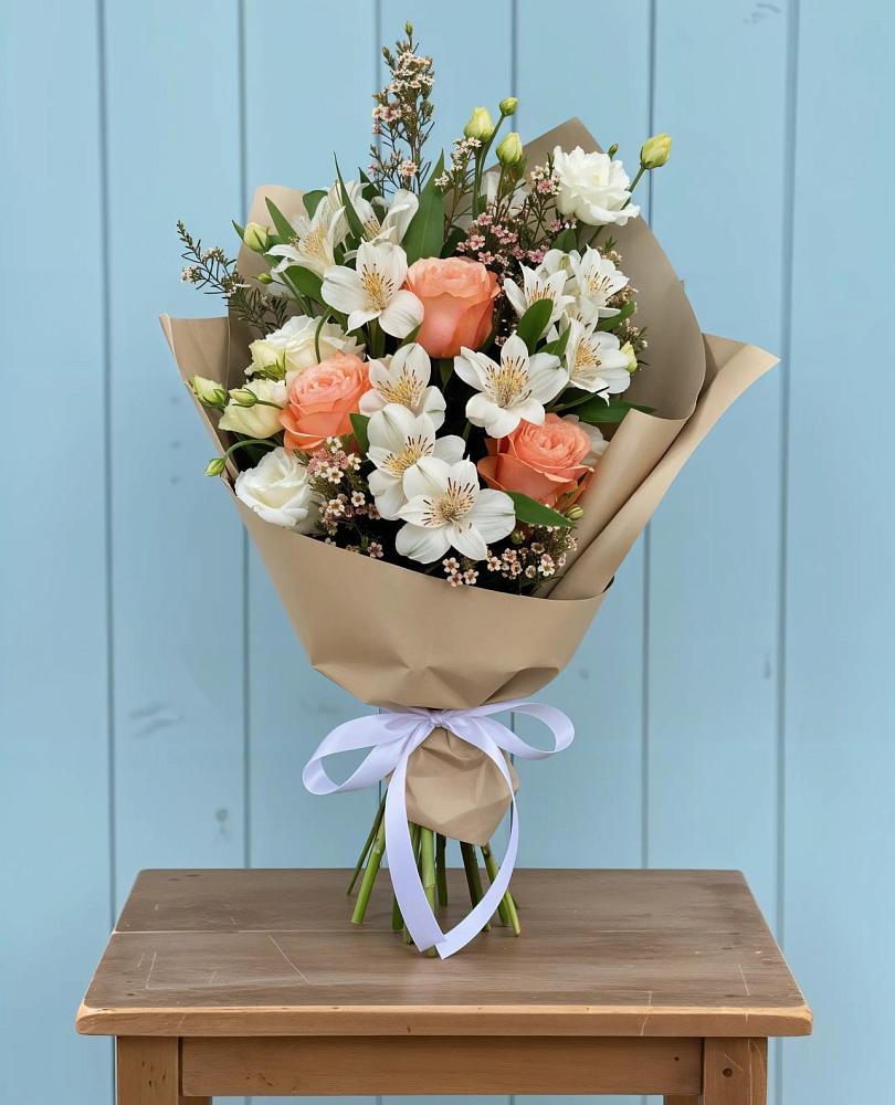 Букет цветов из: Альстромерии, Лизиантусы, Розы и Хризантемы в Урени