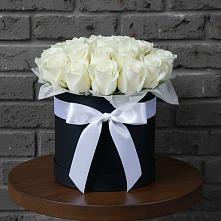 Цветочная композиция из Розы в шляпной коробке в Урени